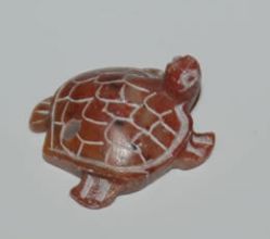 Kleine Schildkröte aus Marmor